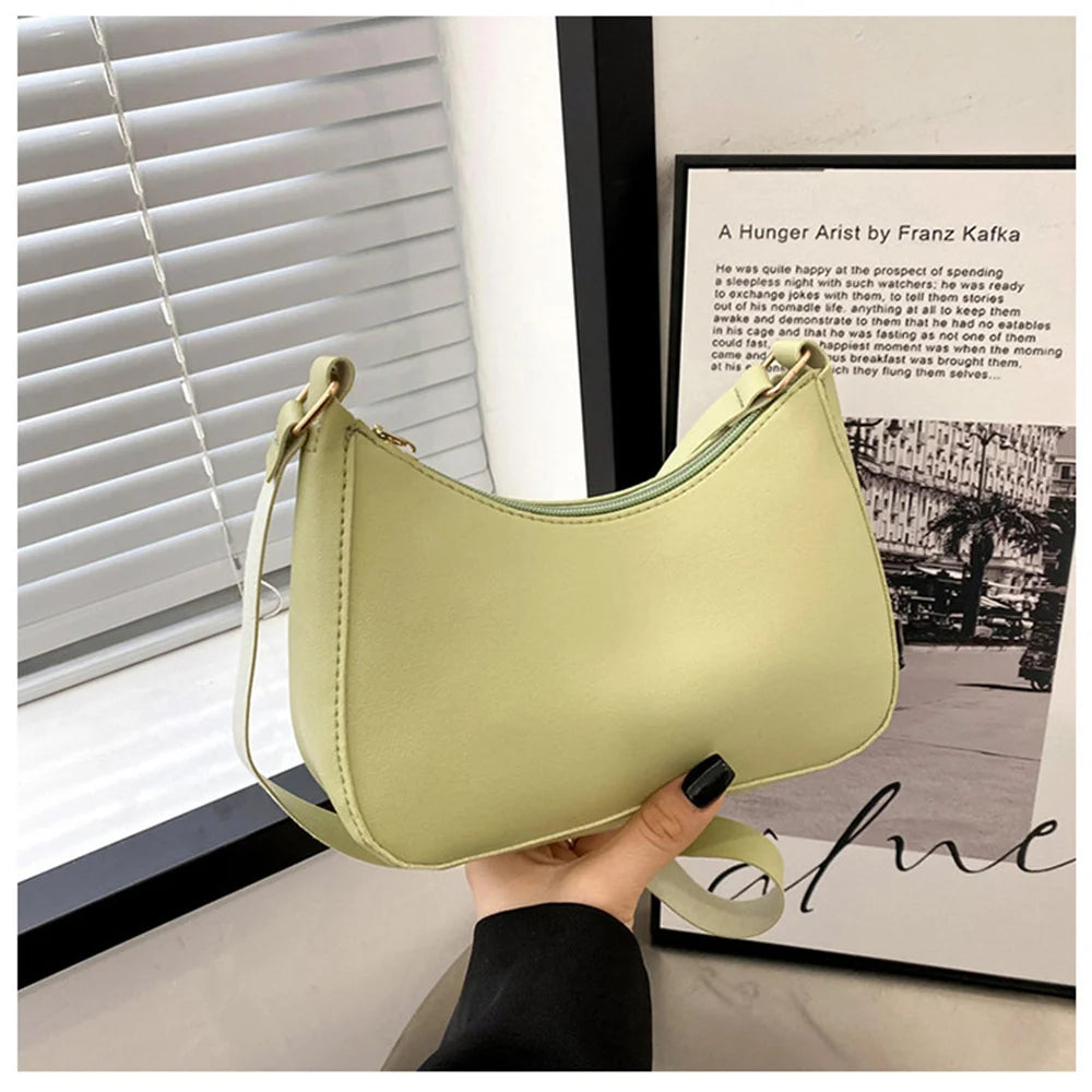 A Fashionable WOMEN'S Bag Underarm Bag for Sale