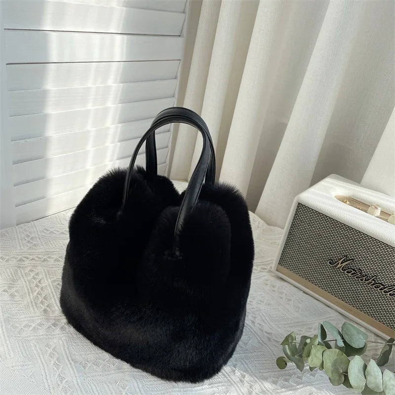 2023 NEW Womens Bag Trend Crossbody Bags Luxury Designer Plush Faux Fur Shopper Female Handbag Furry Shoulder Tote Cute Purses