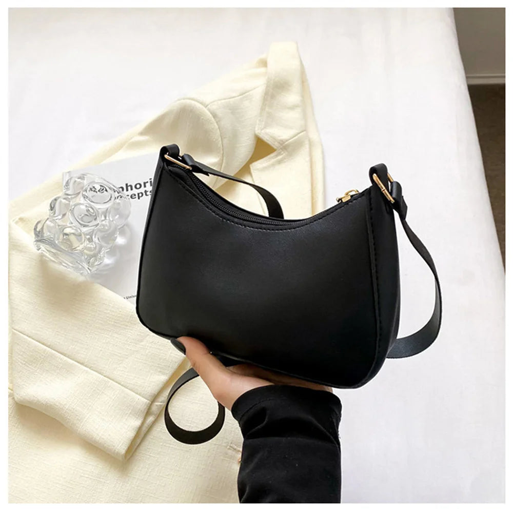 A Fashionable WOMEN'S Bag Underarm Bag for Sale A Fashionable WOMEN'S Bag Underarm Bag for Sale