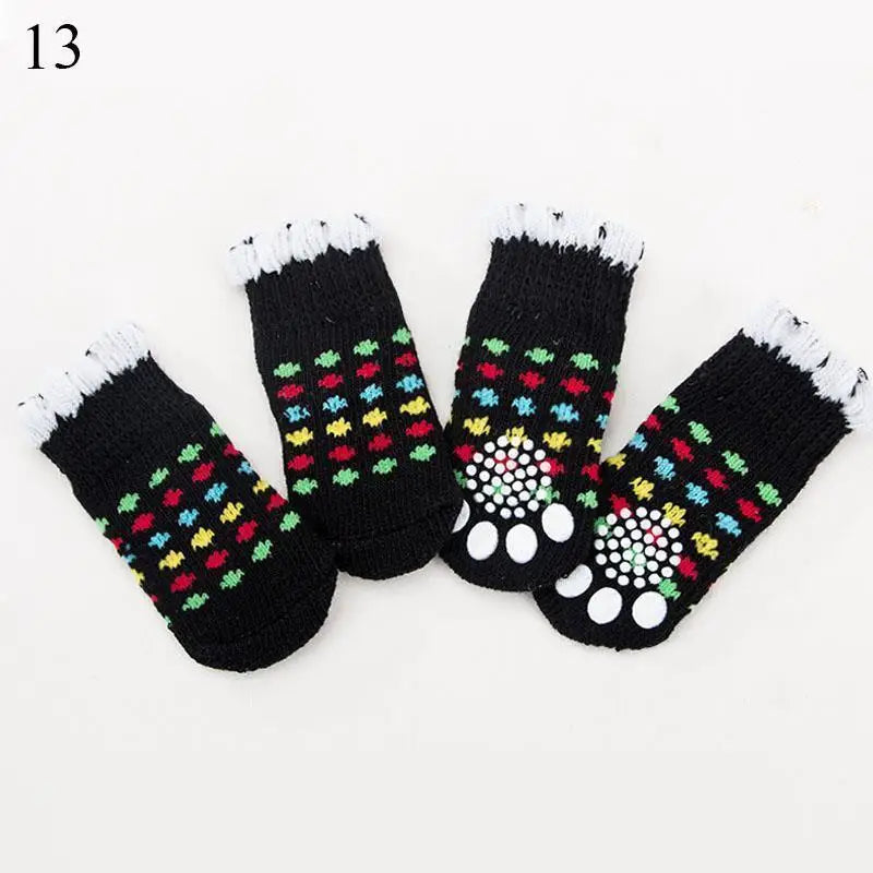 Christmas Cute Dog Knitted Socks for Small Dogs Cat Shoes Chihuahua Boots for Winter Warm Indoor Wear Slip On Paw Protector