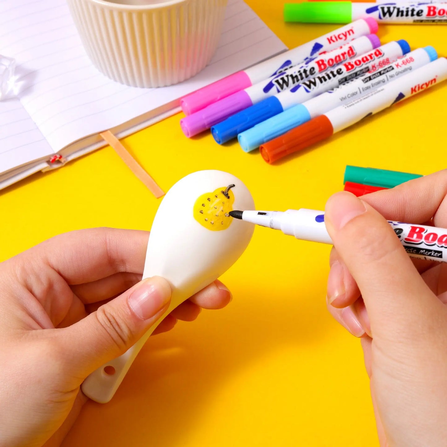 8/12 Colors Magical Water Floating Student Painting Brush  Whiteboard Markers Pen Suspension Kids Educational Painting Pen Toys