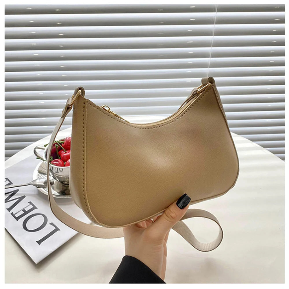 A Fashionable WOMEN'S Bag Underarm Bag for Sale A Fashionable WOMEN'S Bag Underarm Bag for Sale