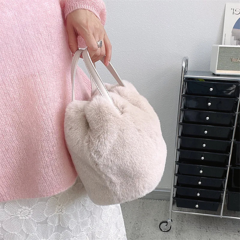 2023 NEW Womens Bag Trend Crossbody Bags Luxury Designer Plush Faux Fur Shopper Female Handbag Furry Shoulder Tote Cute Purses