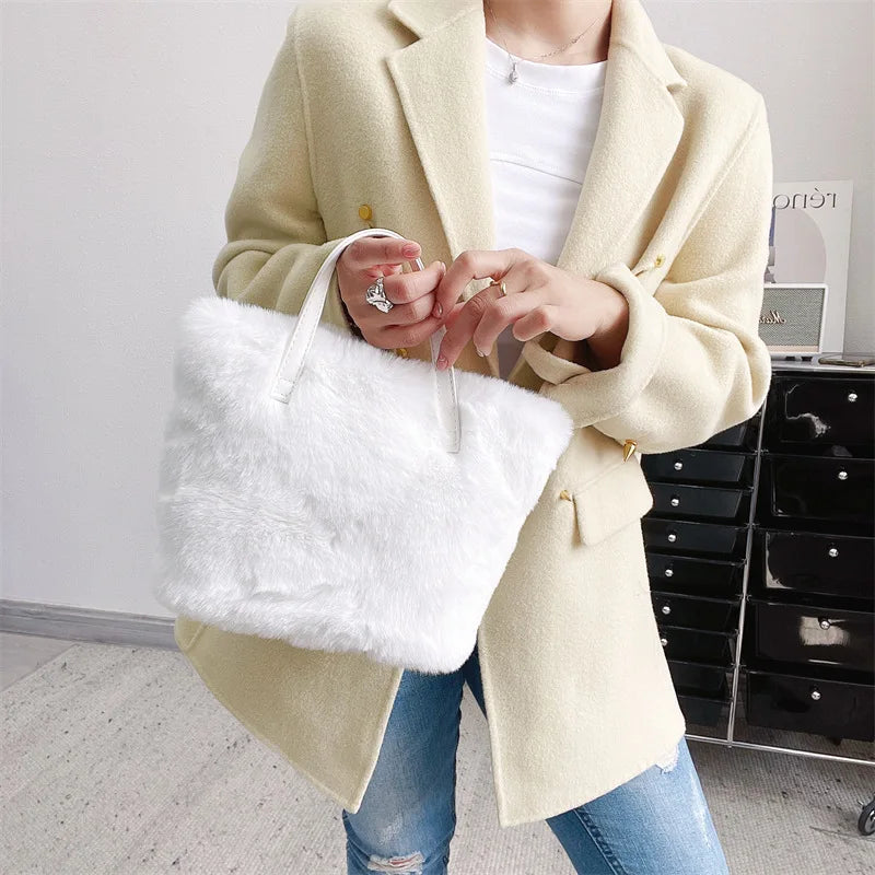 2023 NEW Womens Bag Trend Crossbody Bags Luxury Designer Plush Faux Fur Shopper Female Handbag Furry Shoulder Tote Cute Purses