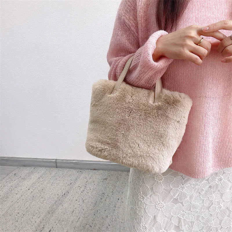 2023 NEW Womens Bag Trend Crossbody Bags Luxury Designer Plush Faux Fur Shopper Female Handbag Furry Shoulder Tote Cute Purses