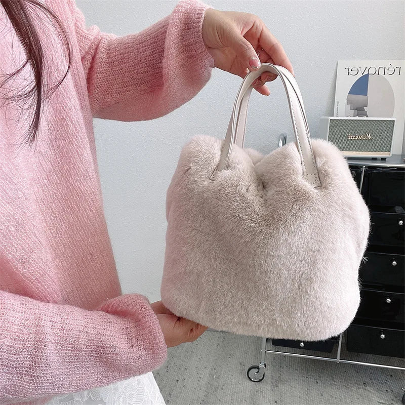 2023 NEW Womens Bag Trend Crossbody Bags Luxury Designer Plush Faux Fur Shopper Female Handbag Furry Shoulder Tote Cute Purses